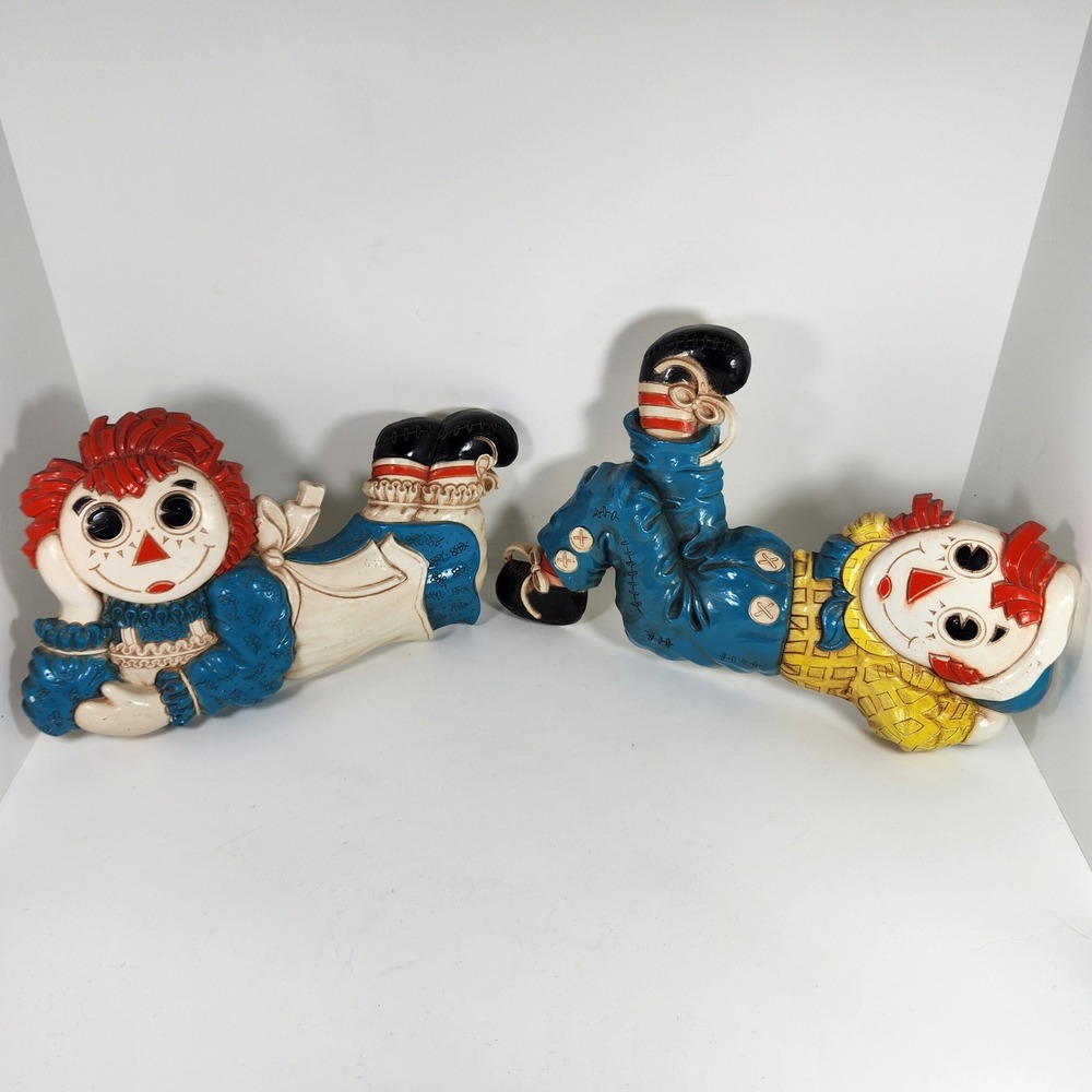 Vintage 1977 Raggedy Ann Andy Wall Decor Dart Ind Plastic Plaques Bobbs-Merrill